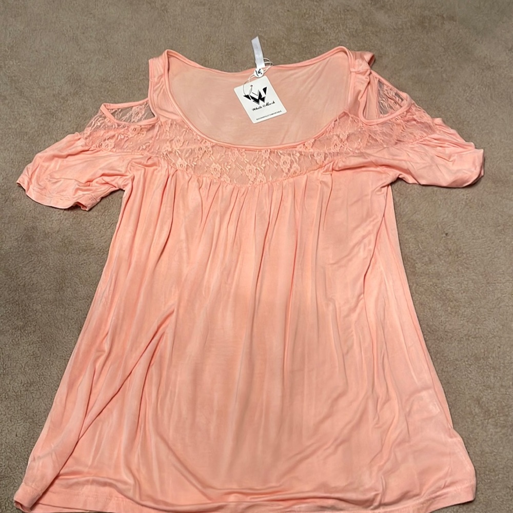 Size L Coral cold shoulder top